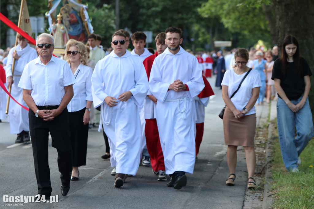 Procesja Bożego Ciała ulicami Gostynia