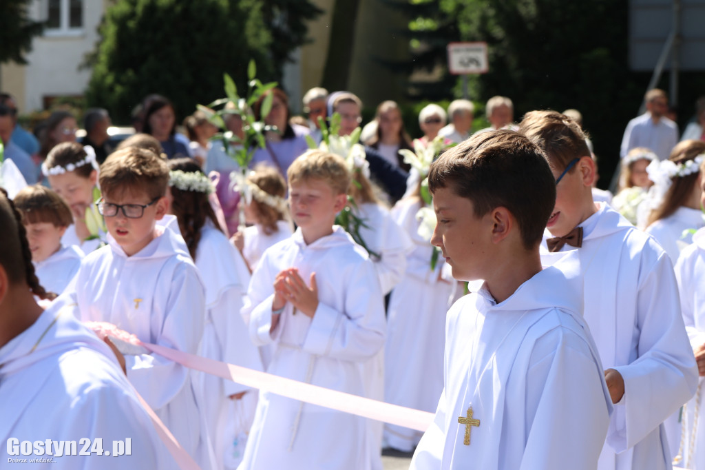 Procesja Bożego Ciała ulicami Gostynia