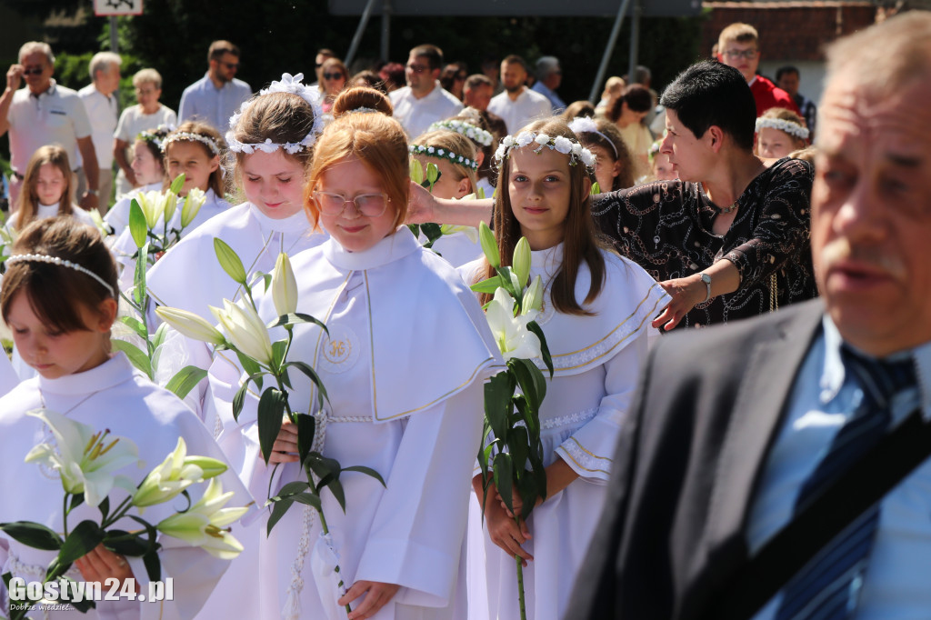 Procesja Bożego Ciała ulicami Gostynia