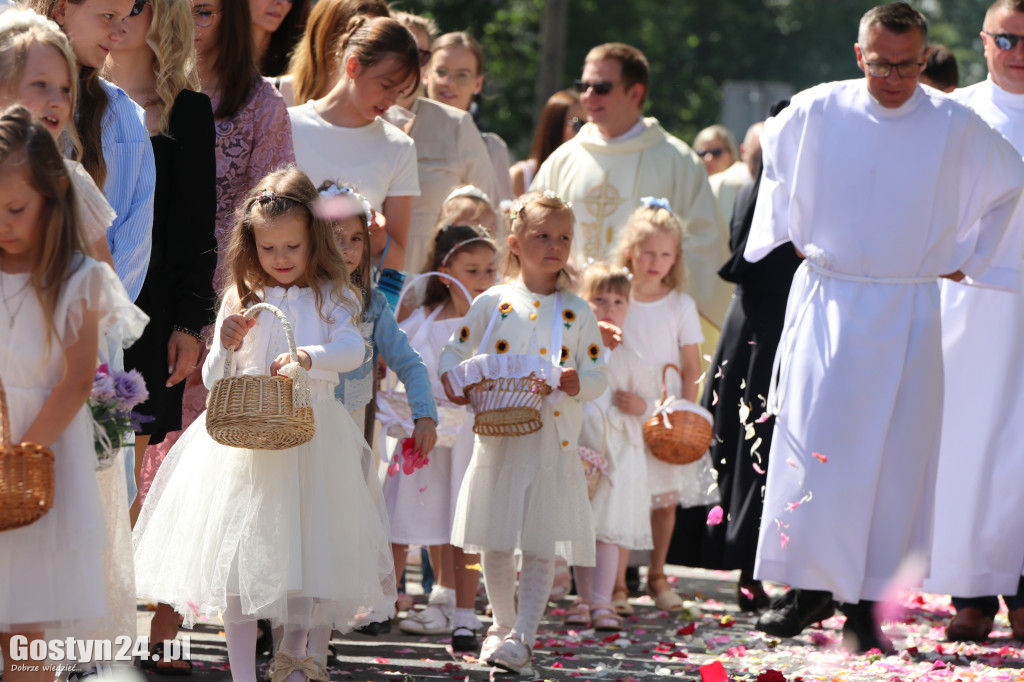 Procesja Bożego Ciała ulicami Gostynia