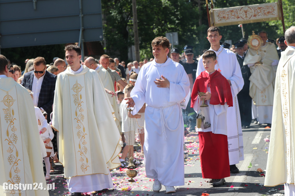 Procesja Bożego Ciała ulicami Gostynia