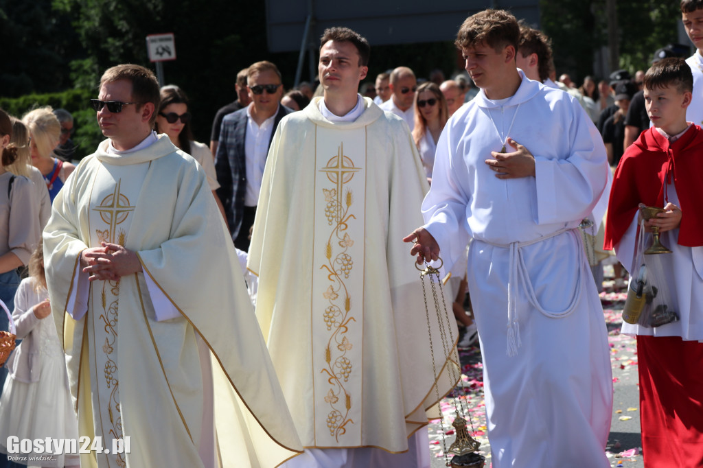 Procesja Bożego Ciała ulicami Gostynia