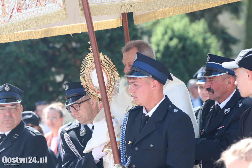 Procesja Bożego Ciała ulicami Gostynia