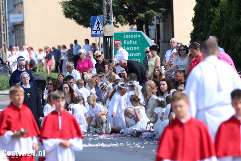 Procesja Bożego Ciała ulicami Gostynia