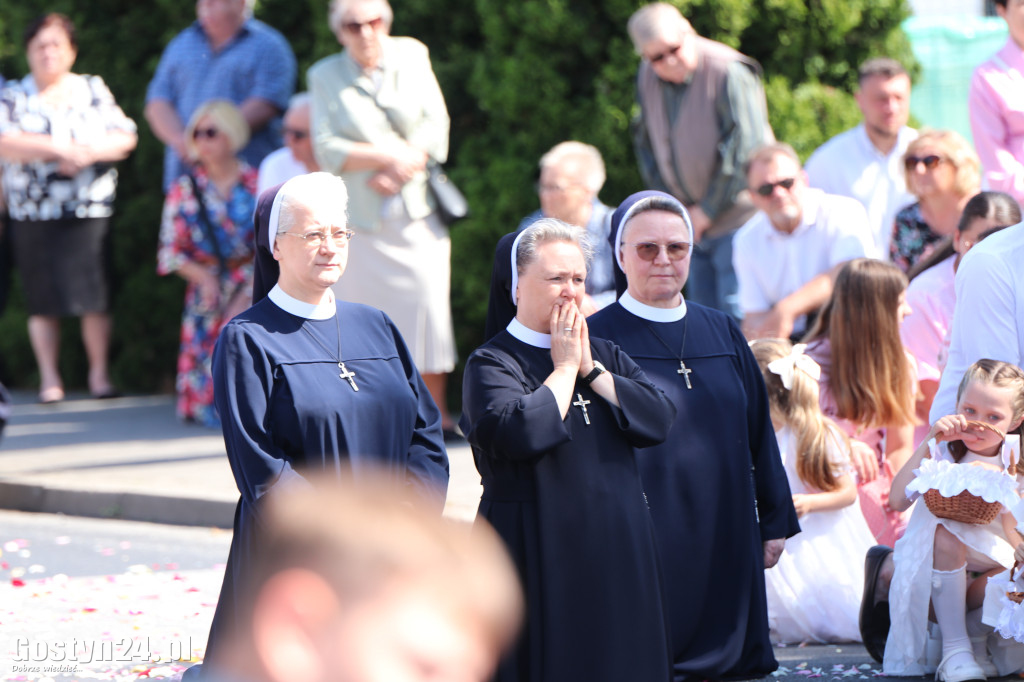 Procesja Bożego Ciała ulicami Gostynia