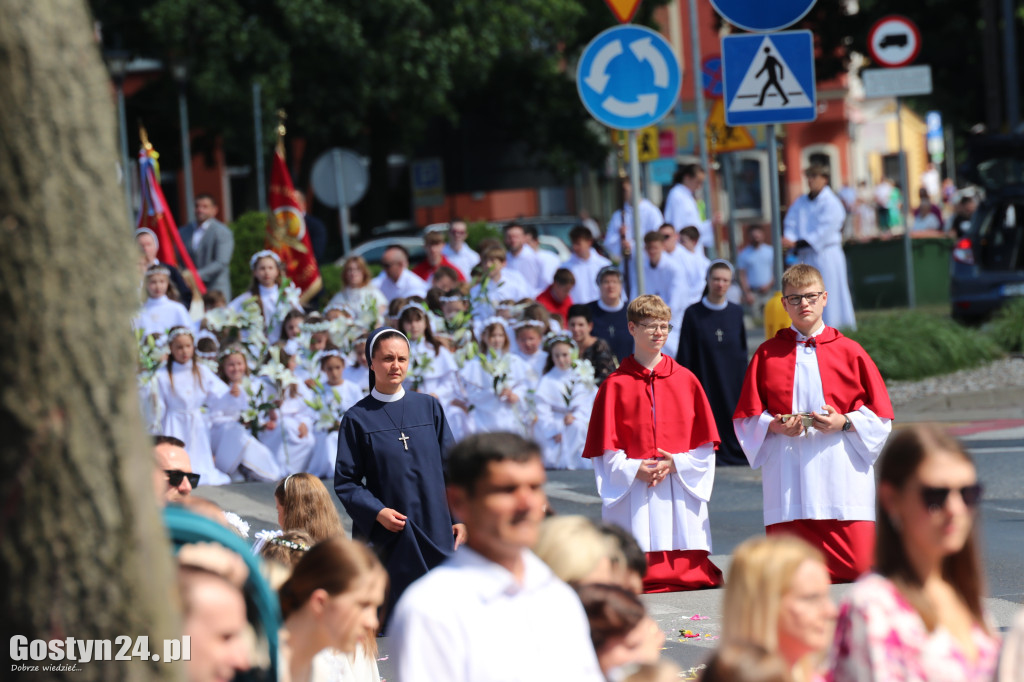 Procesja Bożego Ciała ulicami Gostynia