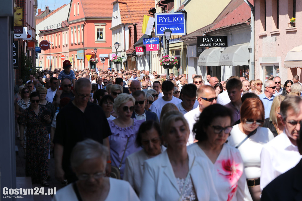 Procesja Bożego Ciała ulicami Gostynia