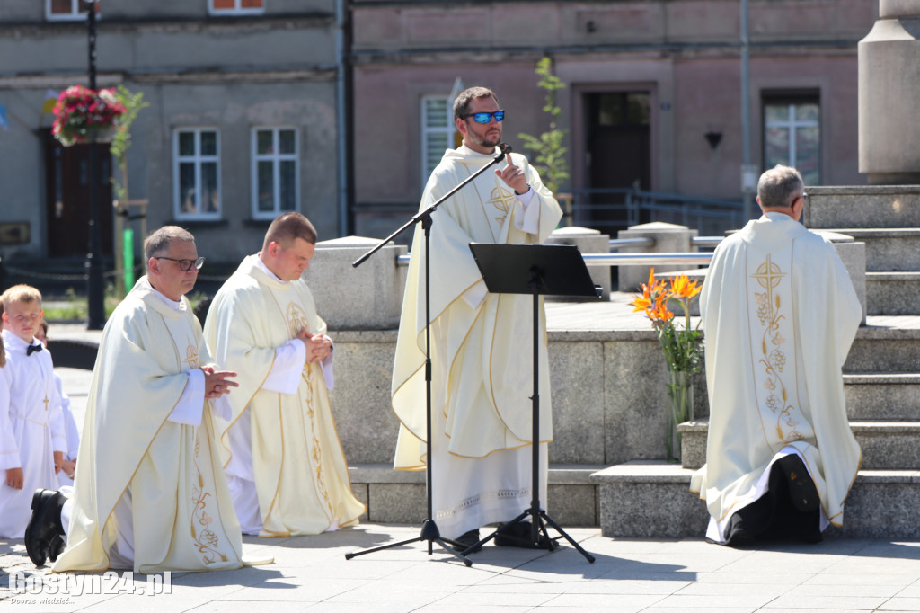 Procesja Bożego Ciała ulicami Gostynia