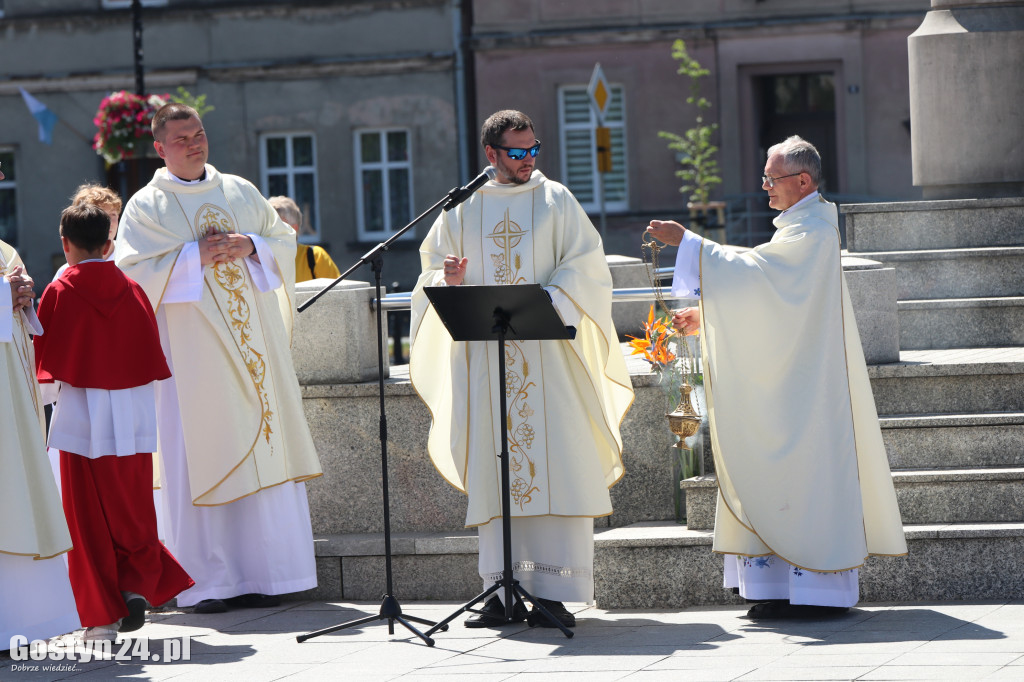 Procesja Bożego Ciała ulicami Gostynia