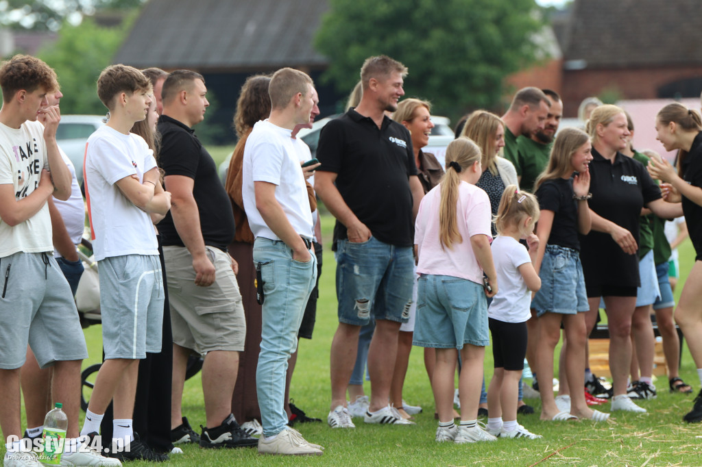 Dzień Rodziny na boisku w Pogorzeli