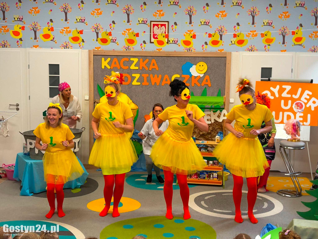 Nauczyciele przygotowali dla dzieci wyjątkowy spektakl