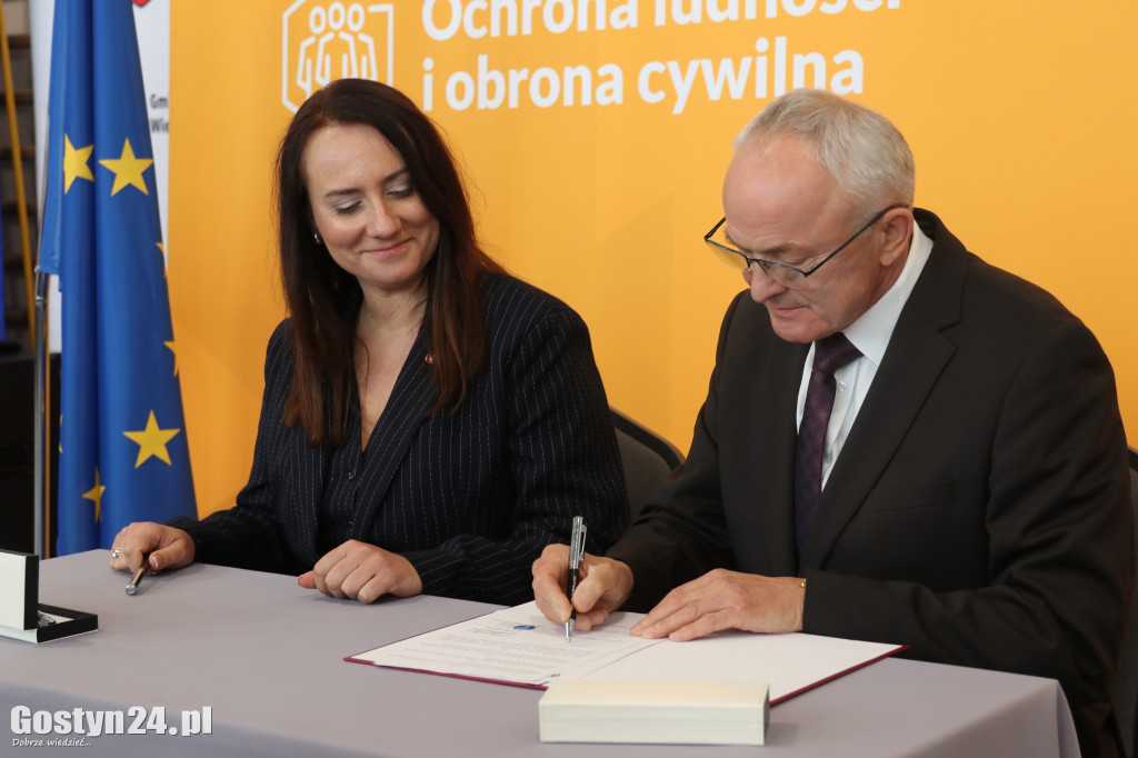 Podpisanie umowy na miejsce ukrycia w Borku Wlkp.