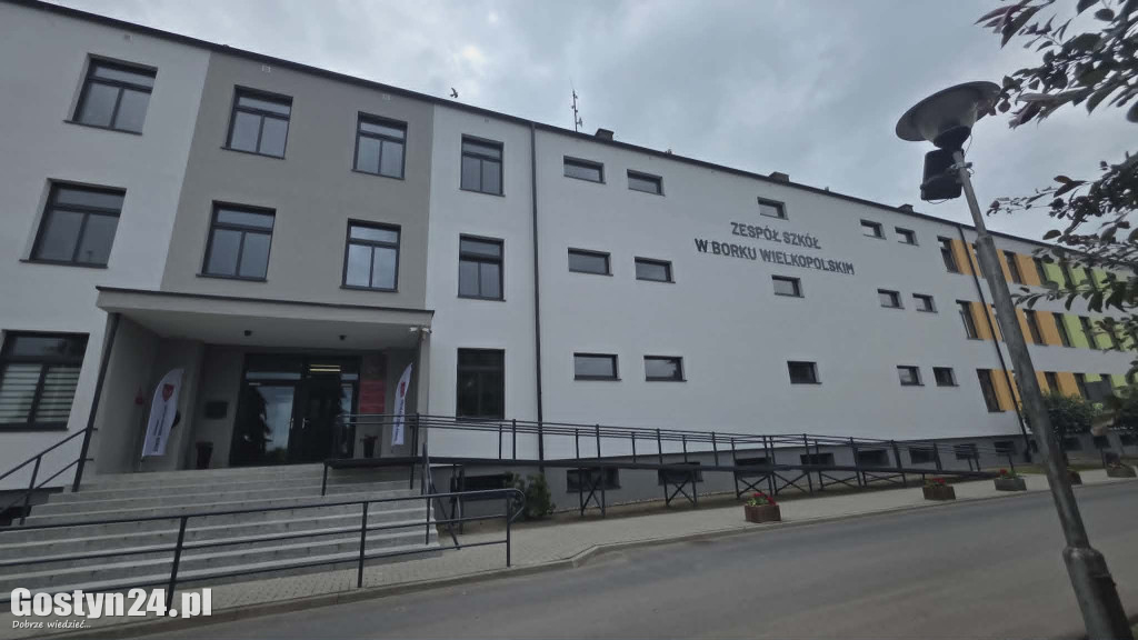 Uroczystość zakończenia termomodernizacji SP w Borku Wlkp.