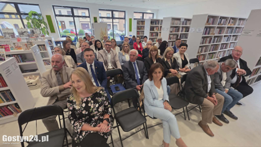 35-lecie Wieści Pępowa w biboiotece