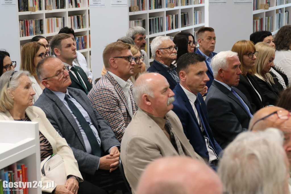 35-lecie Wieści Pępowa w biboiotece