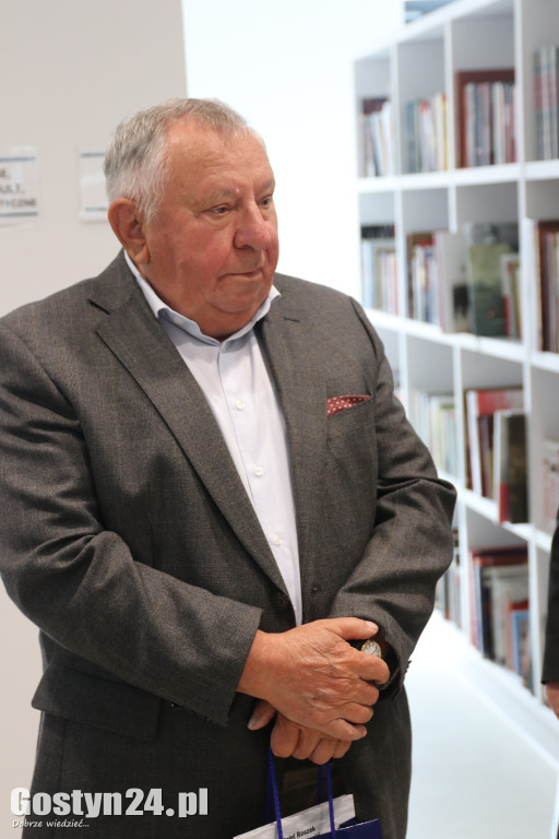 35-lecie Wieści Pępowa w biboiotece