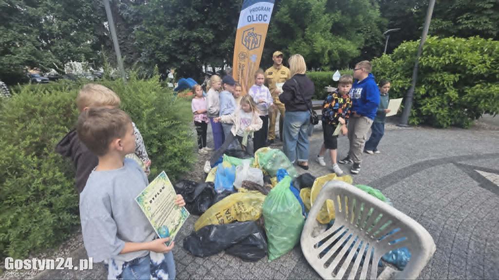 Akcja służb z uczniami w Gostyniu