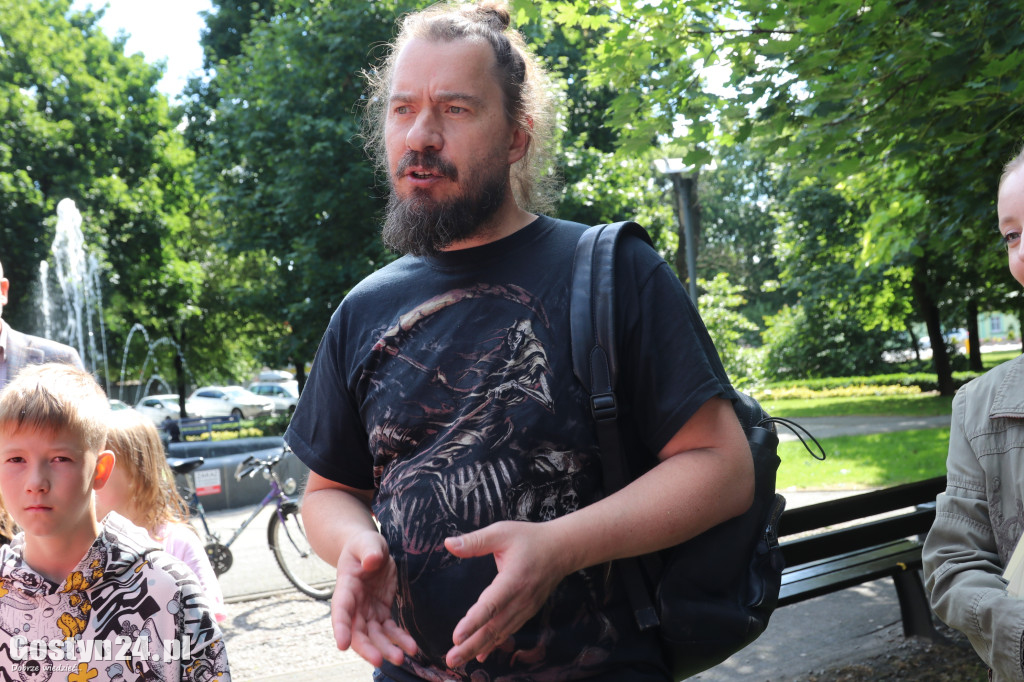 Akcja służb z uczniami w Gostyniu