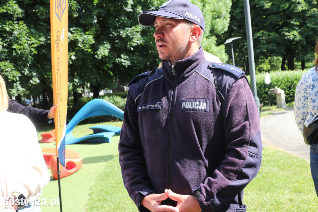 Akcja służb z uczniami w Gostyniu