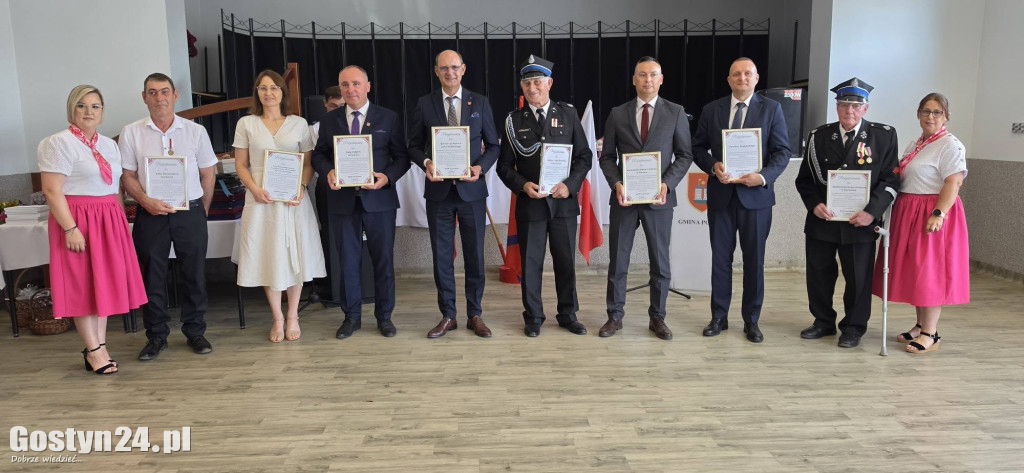 100 lat OSP, 60 lat KGW. Jubileuszowe święto w Szurkowie.