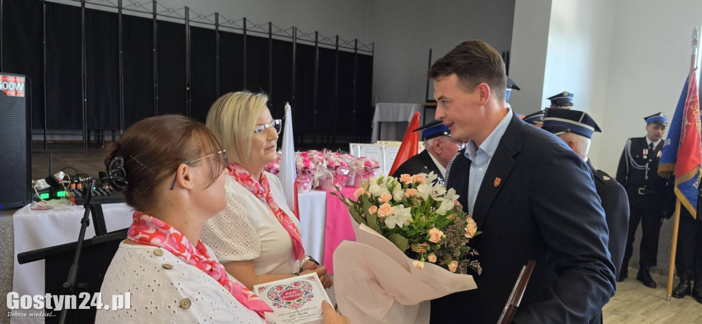 100 lat OSP, 60 lat KGW. Jubileuszowe święto w Szurkowie.
