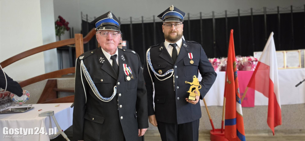 100 lat OSP, 60 lat KGW. Jubileuszowe święto w Szurkowie.