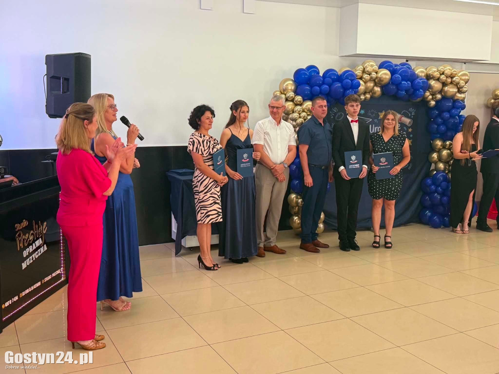 Gala zakończenia klasy VIII. Uczniowie odebrali Oskary