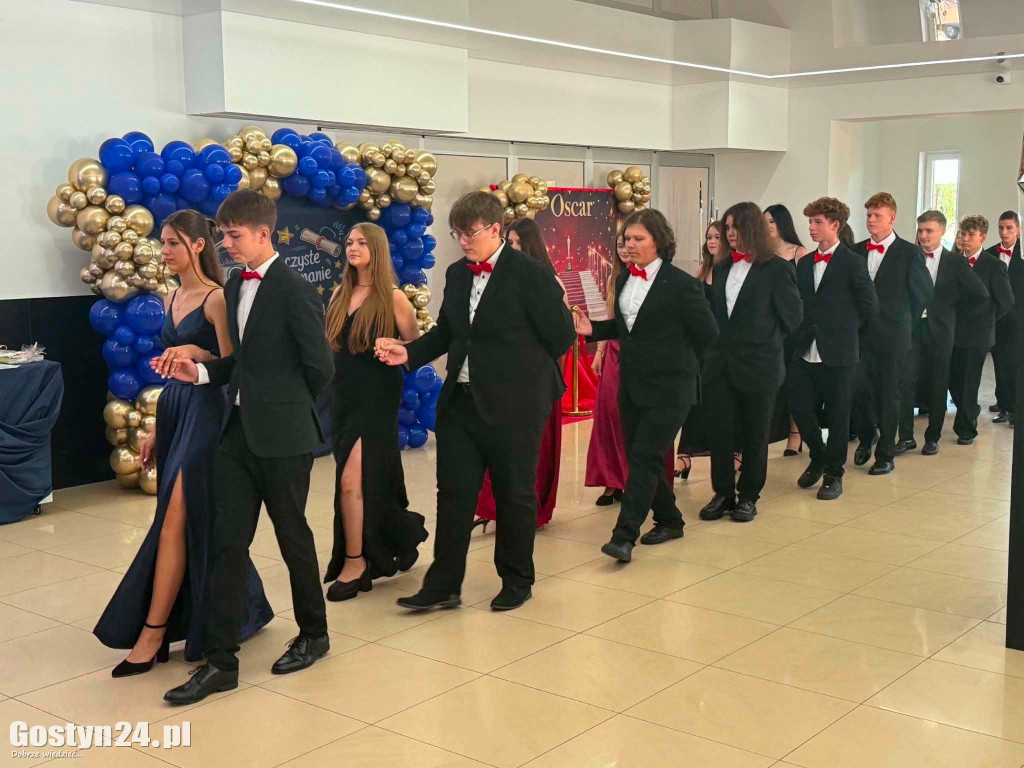 Gala zakończenia klasy VIII. Uczniowie odebrali Oskary