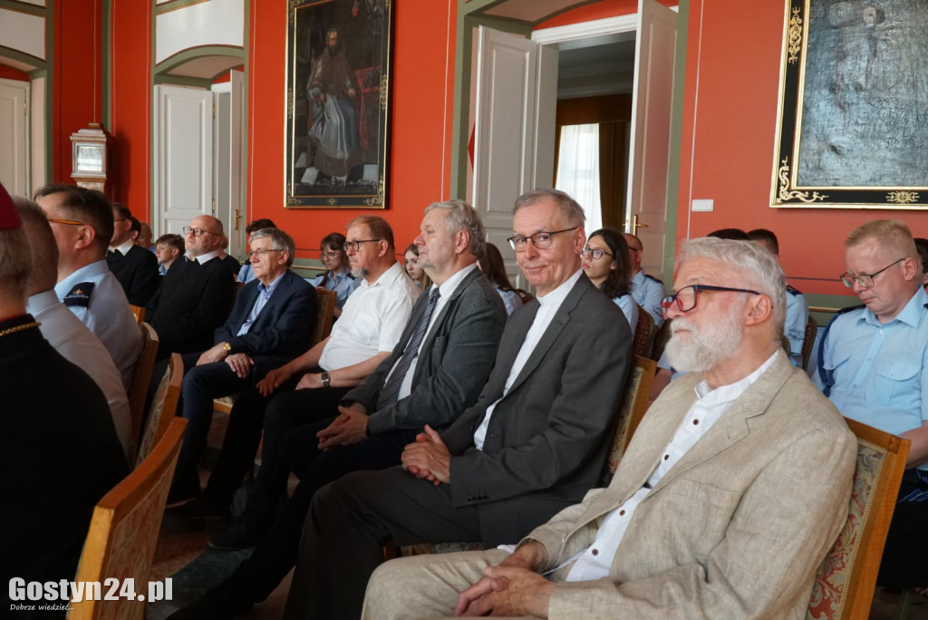 To wyróżnienie trafia tylko do nielicznych.