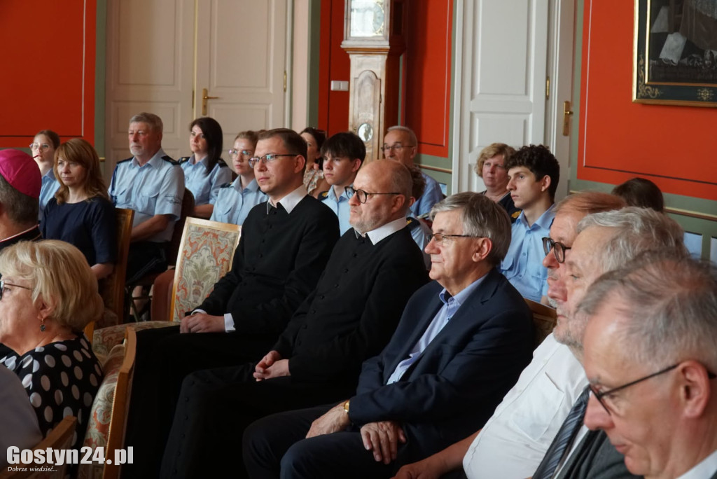 To wyróżnienie trafia tylko do nielicznych.