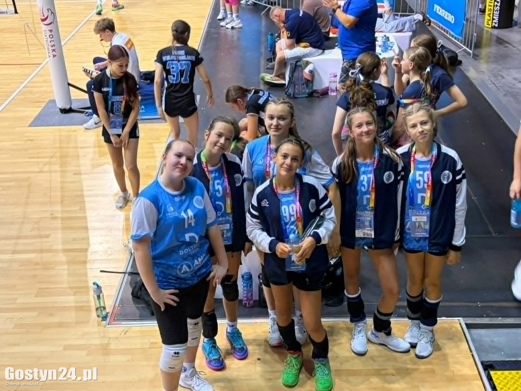 UKS Kaniasiatka 14 w Polsce