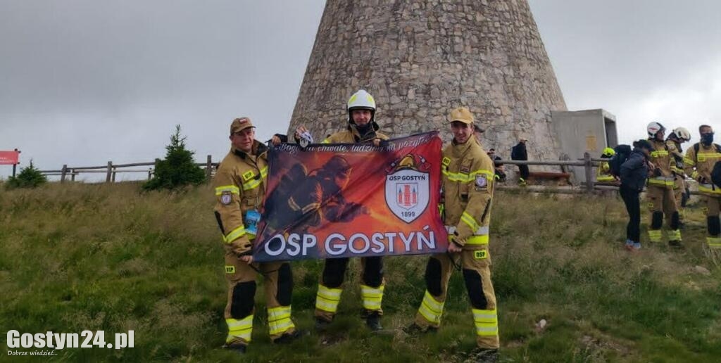 Strażacy z Gostynia zdobyli Śnieżnik...