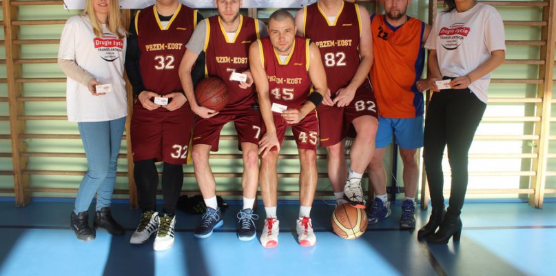 Koszykarze zagrali na trzeźwo