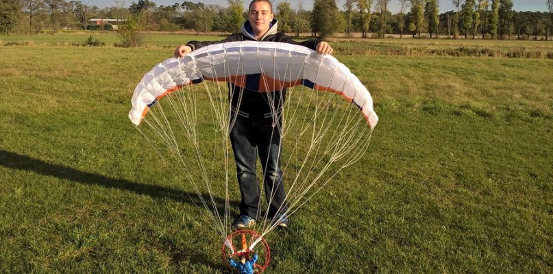 Zawsze chodził z głową w chmurach