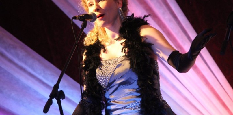 Muzyczna niespodzianka z humorem - film