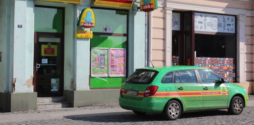 Najstarsza "Żabka" skapitulowała