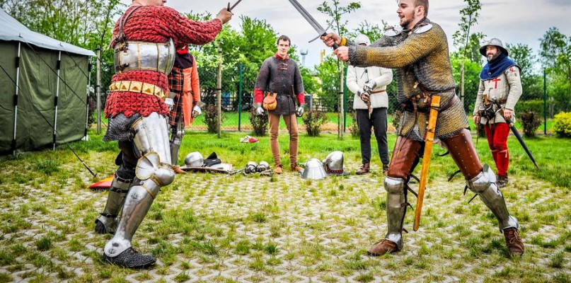 Poniec przeniósł się w czasie