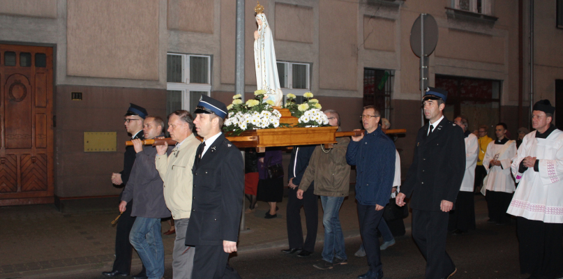 Ostatnia w tym roku procesja fatimska przeszła ulicami Gostynia