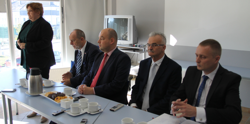 Chętni, zwarci i gotowi... Posłowie PiS chwalą swoich kandydatów