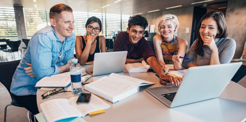 Jakie są najpopularniejsze kierunki studiów w Poznaniu?