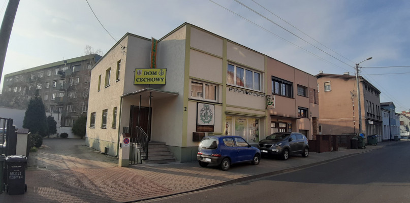 Latami kradła ile tylko wlazło! Jest wyrok w sprawie byłej już kierowniczki biura.