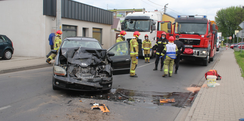 Dosłownie wbił się w zamiatarkę... Przez prawie godzinę ruch był zablokowany