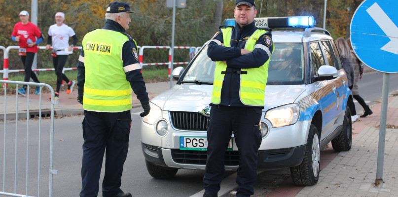 Przygotujcie się na utrudnienia w ruchu. Ta niedziela będzie należała do biegaczy