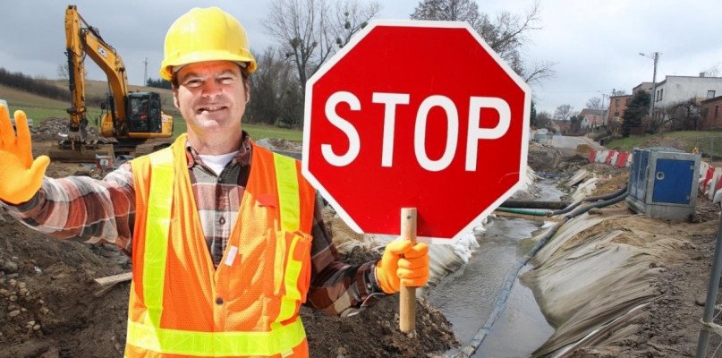 Końca nie widać, za to szykują się kolejne problemy komunikacyjne w Brzeziu. 