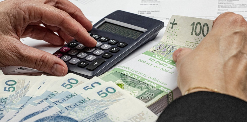 Mają coraz większe problemy z regulowaniem zobowiązań. Jest gorzej niż...