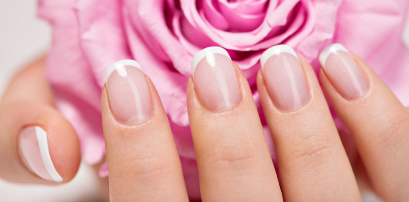 Co potrzebujesz do wykonania frencha? Lakier hybrydowy french i nie tylko!