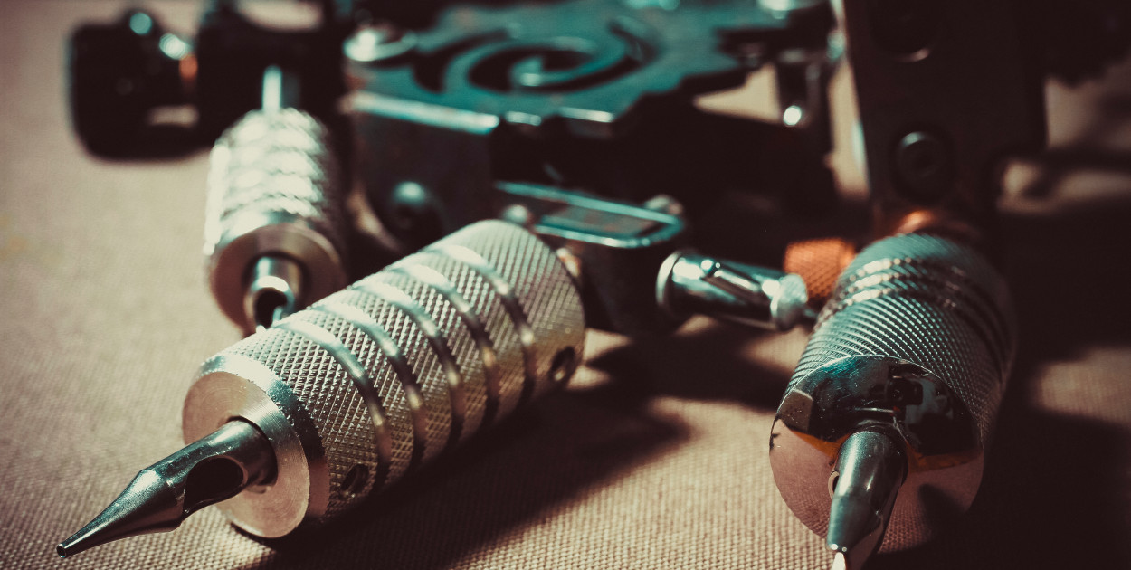 Akcesoria do tatuażu – niezbędnik początkującego tatuażysty