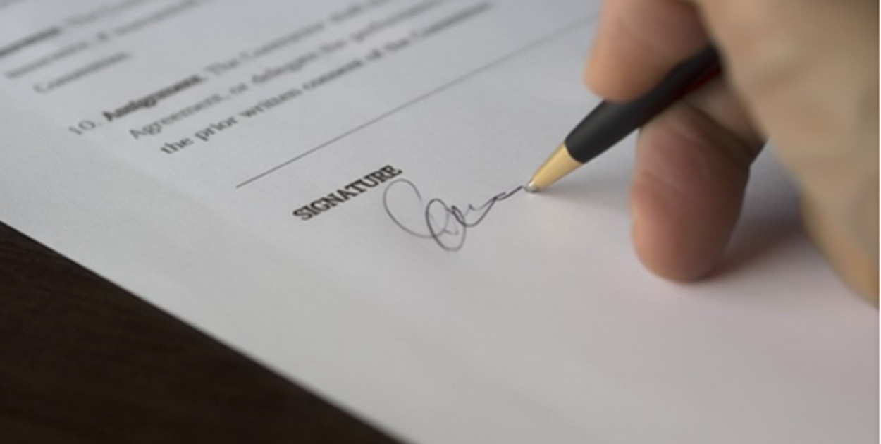 Akt notarialny - kiedy nabiera mocy prawnej ? 