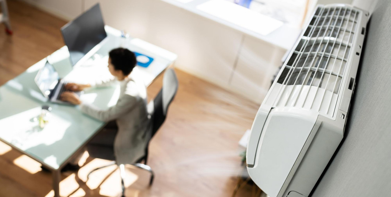Klimatyzatory do biura – komfortowa praca w upalne dni
