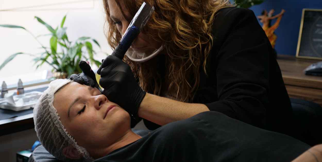 Uczyła się od najlepszych. Dziś sama jest profesjonalistką i odmienia życie kobiet